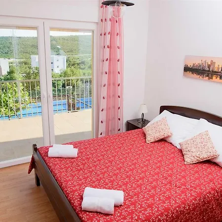 Holiday home Pelegrin *