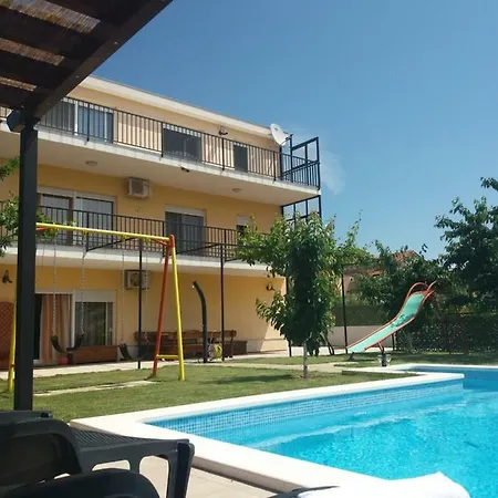Pelegrin Holiday home Dugopolje